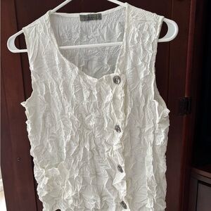 Elegant White Textured Women's Top